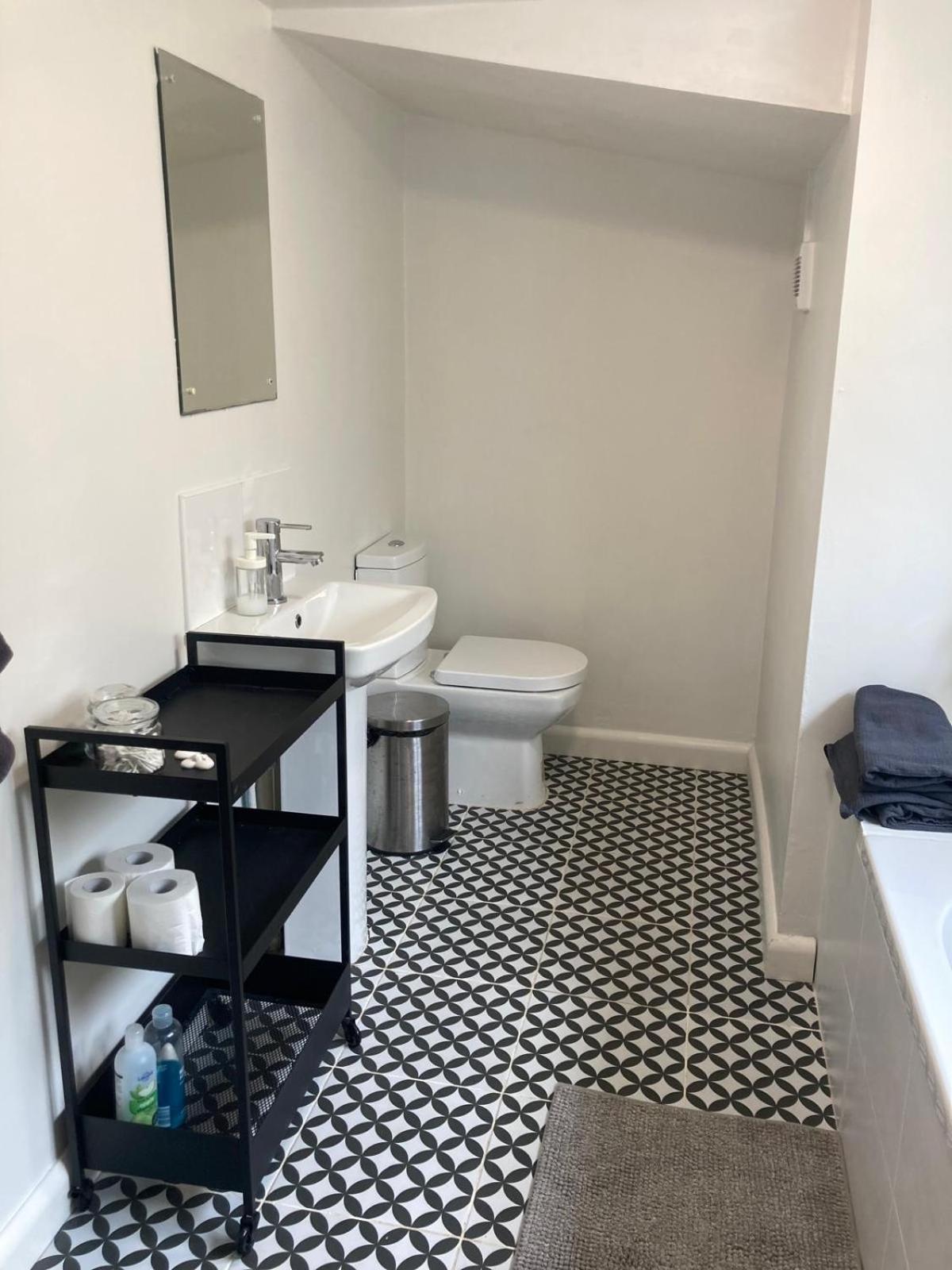 3 Bedroom House In Bedminster Near Wapping Wharf *